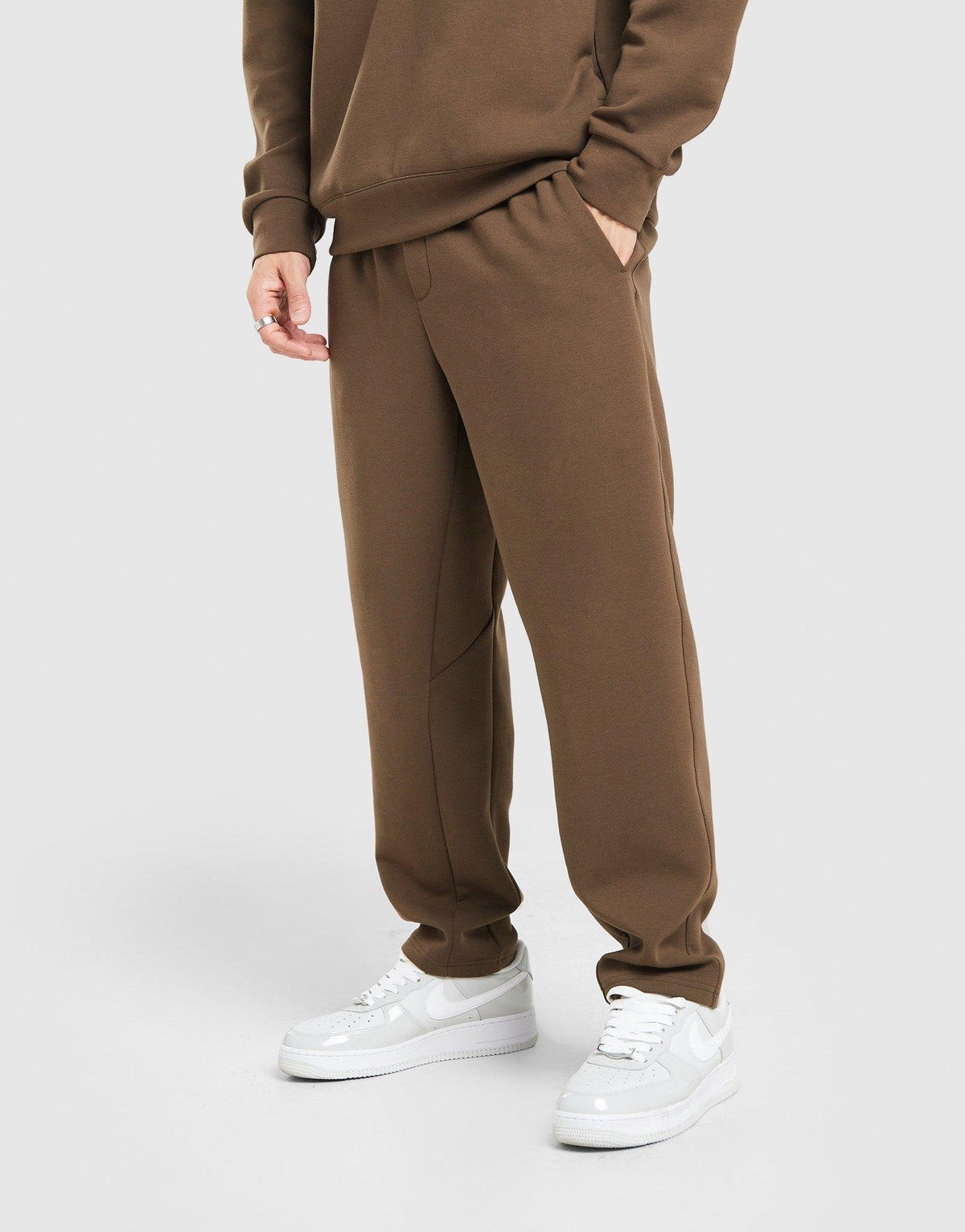 24.7 Joggers