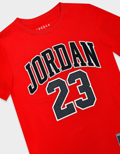 23 Seasonal T-Shirt Junior's