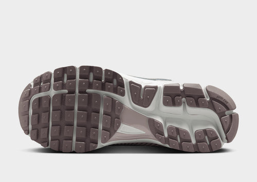 Vomero 5 Women's
