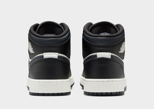 Air 1 Mid Junior's