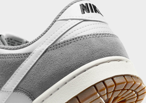Dunk Low Retro SE