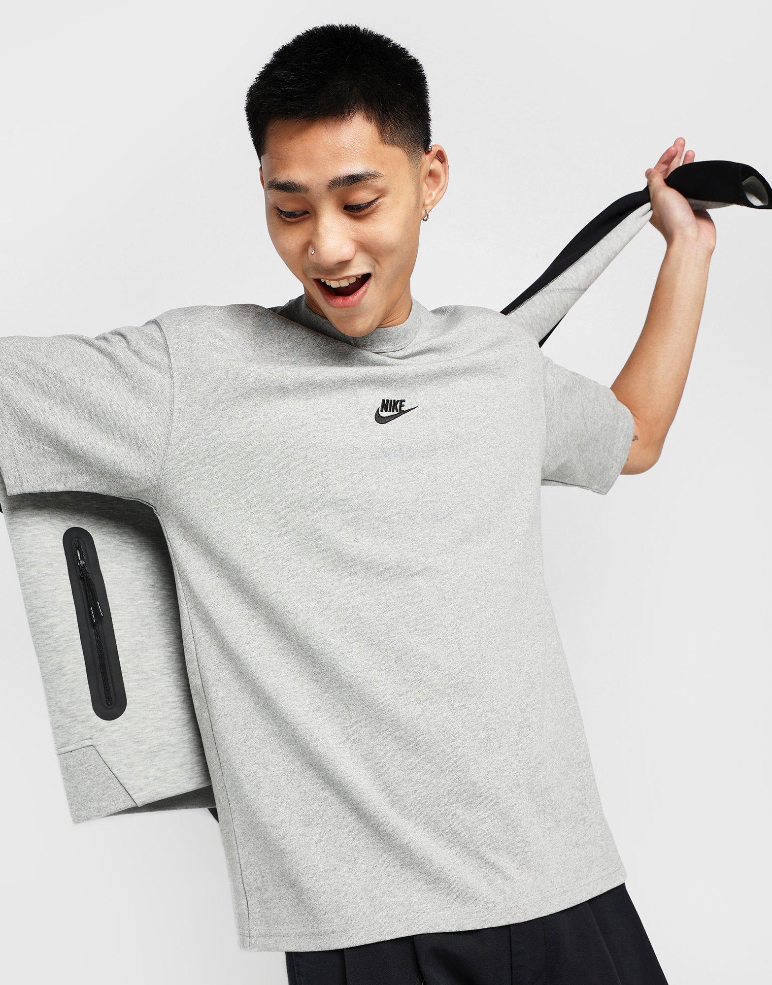 nike sportswear essential grey