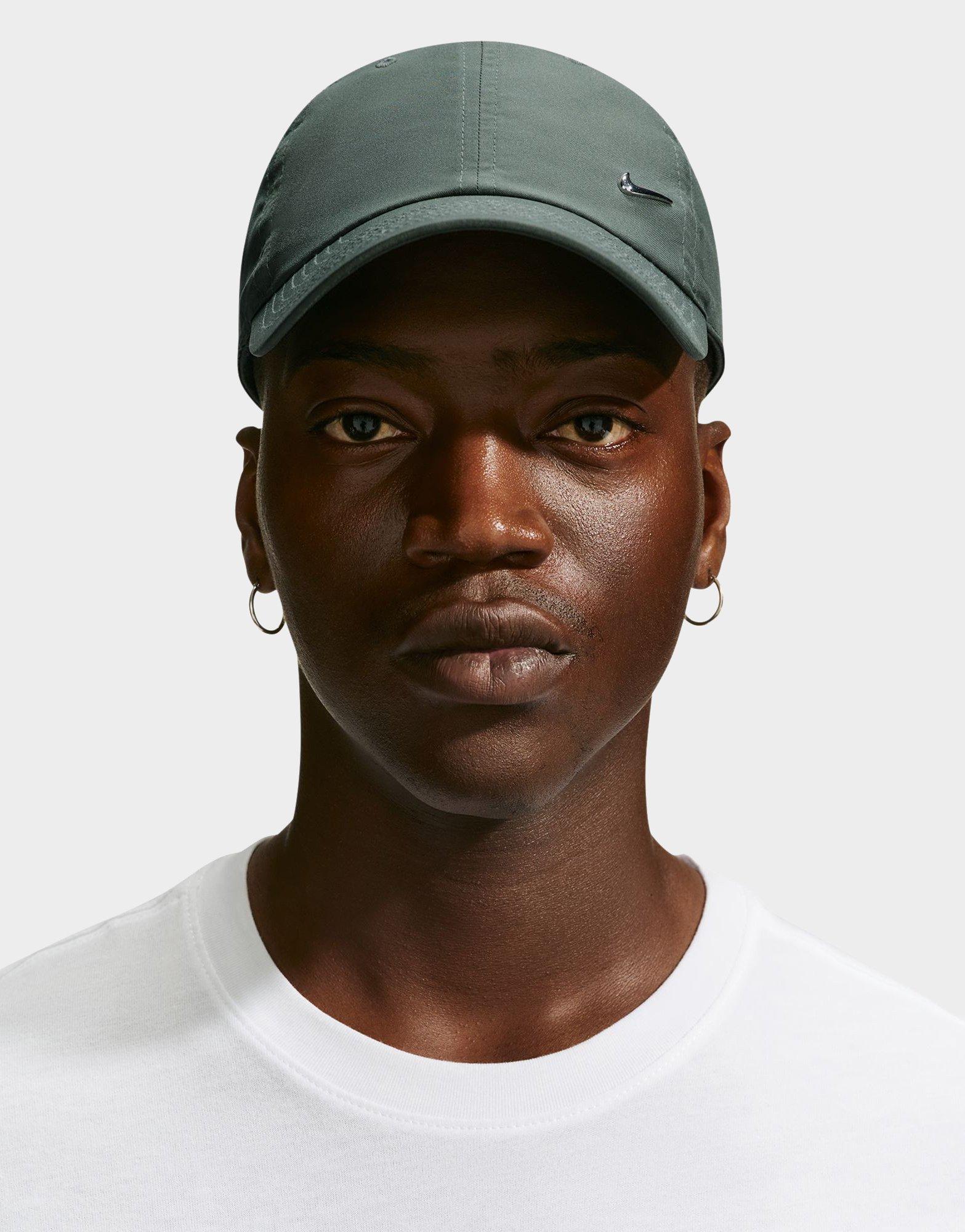 Dri-FIT Club Unstructured Metal Swoosh Cap