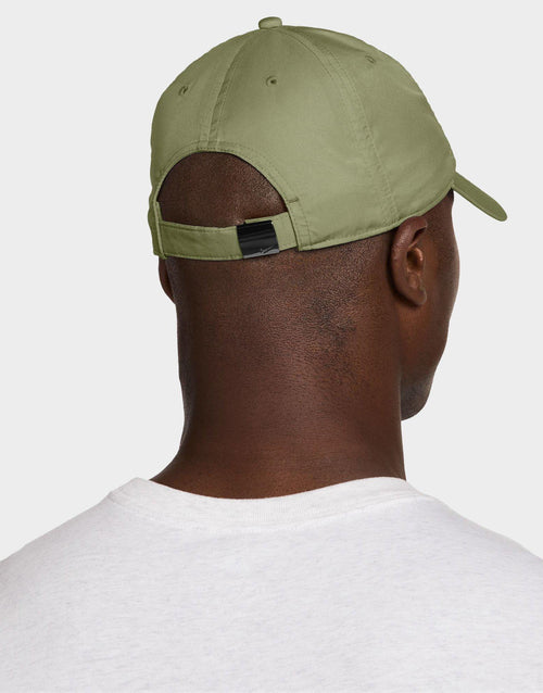 Dri-FIT Club Metal Swoosh Cap