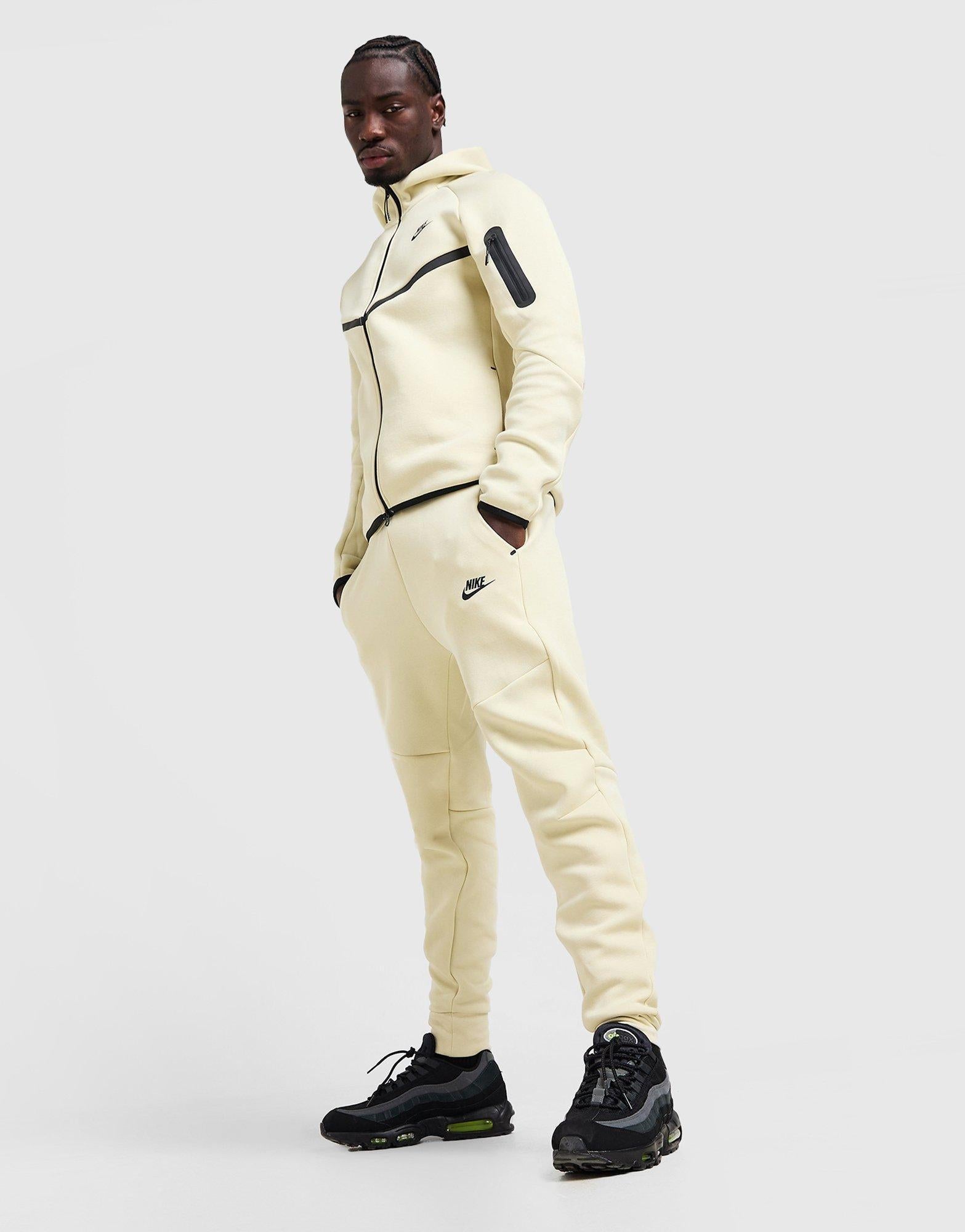 nike tech fleece joggers beige