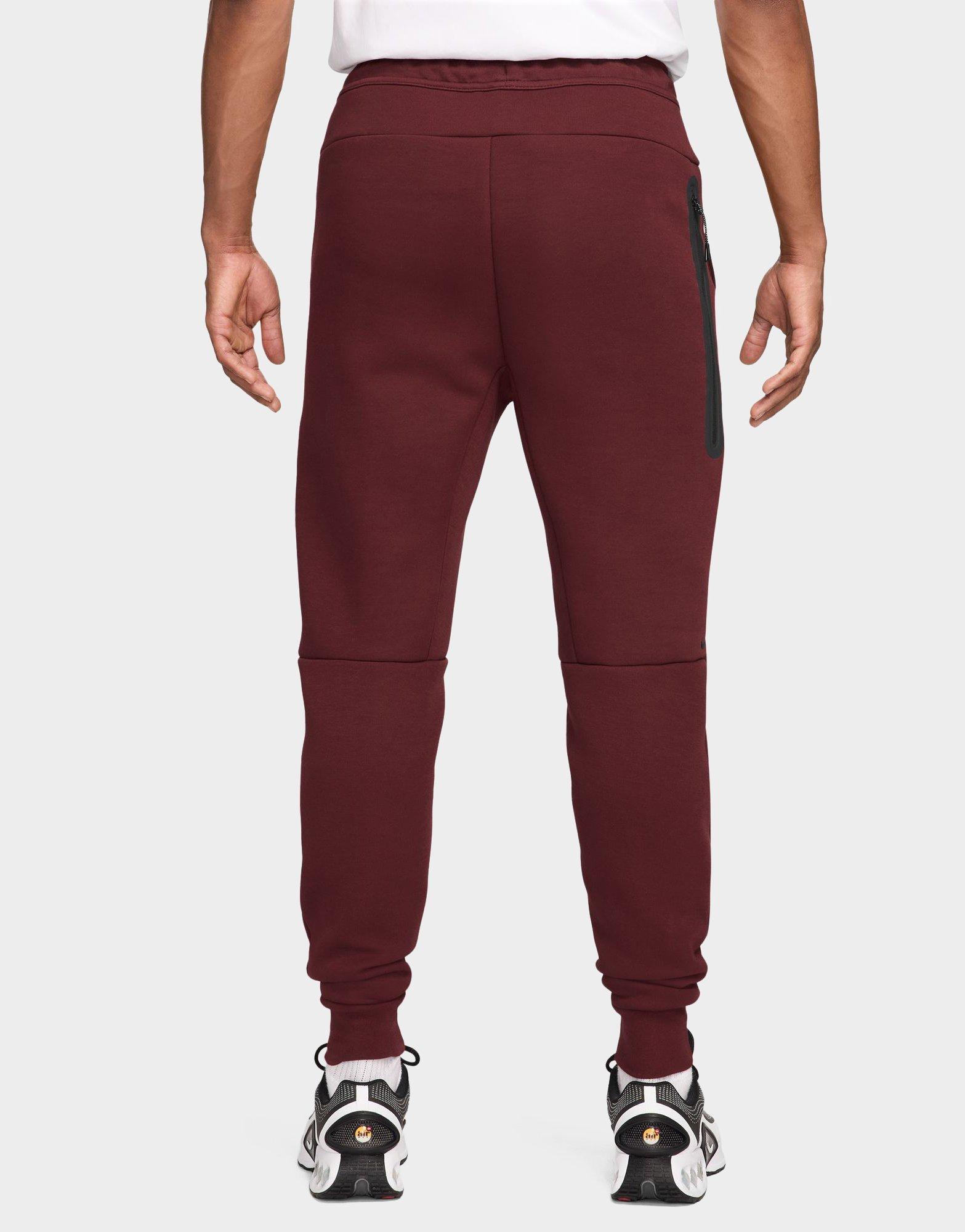red joggers mens nike