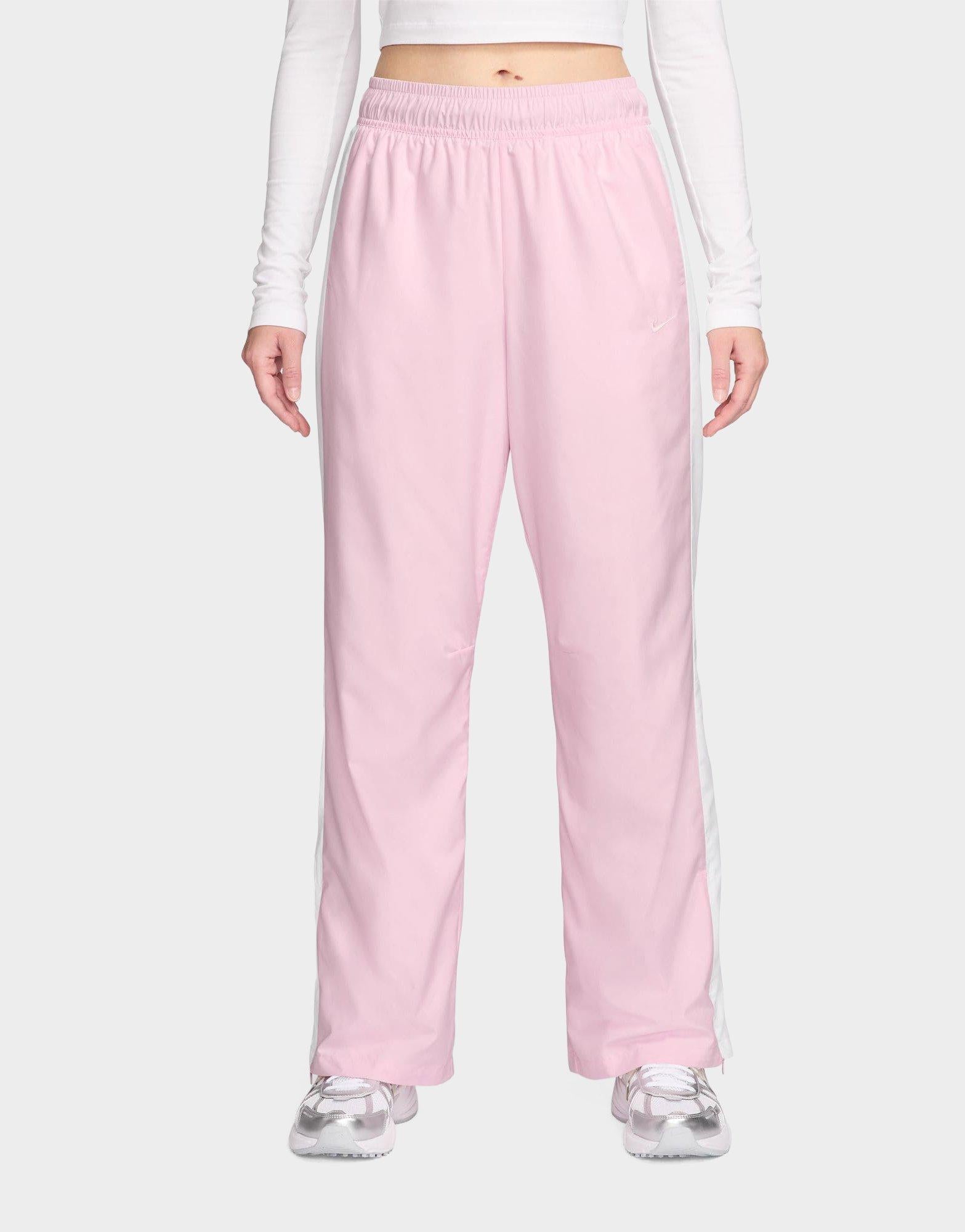 Sportswear Classic Mid-Rise Open-Hem Pants