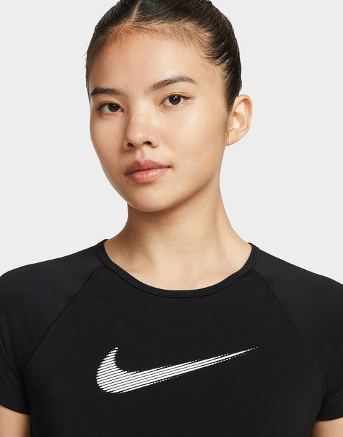 Pro Cropped Graphic Top