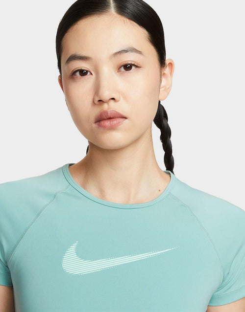 Pro Cropped Graphic Top