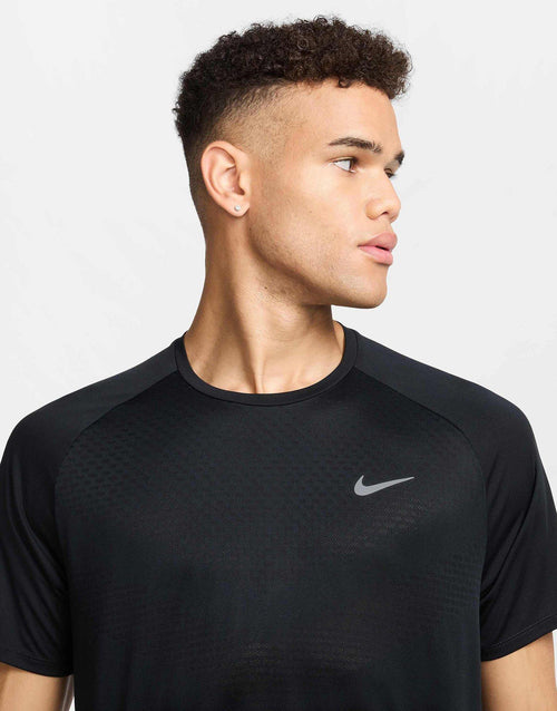 Stride Dri-FIT ADV Short-Sleeve Running Top