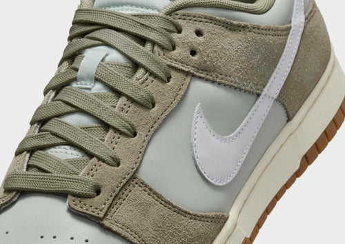 Dunk Low Retro SE