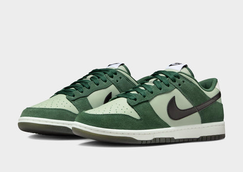 Dunk Low SE
