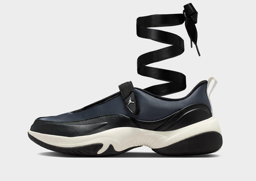 Pointe Women's