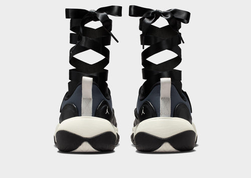 Pointe Women's
