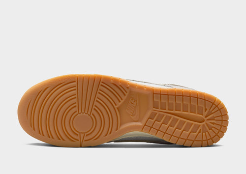 Dunk Low Retro SE