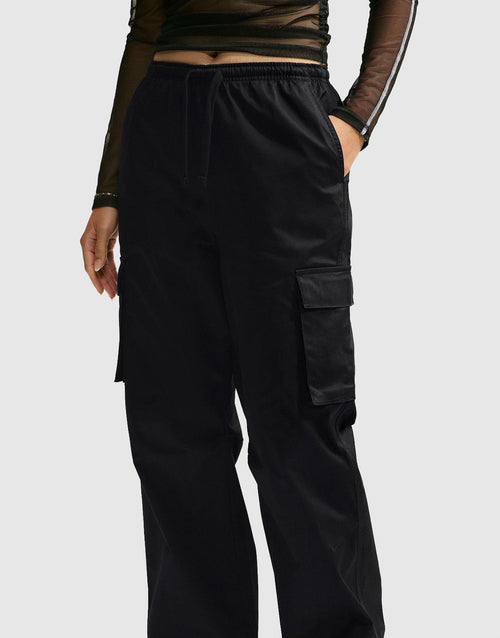 Sportswear Loose Mid-Rise Utility Cargo Pants