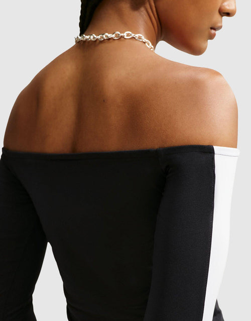 Sportswear Women's Tight Off-Shoulder Top