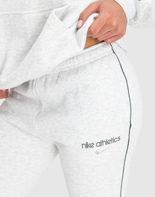 Gym Life Swoosh Fleece Joggers