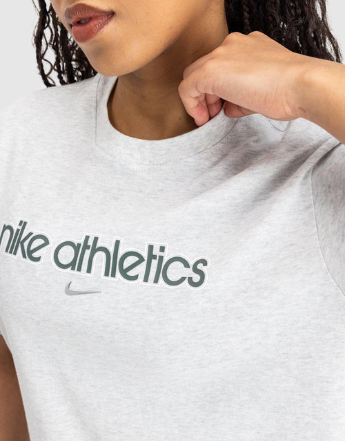 Gym Life Swoosh Boxy T-Shirt