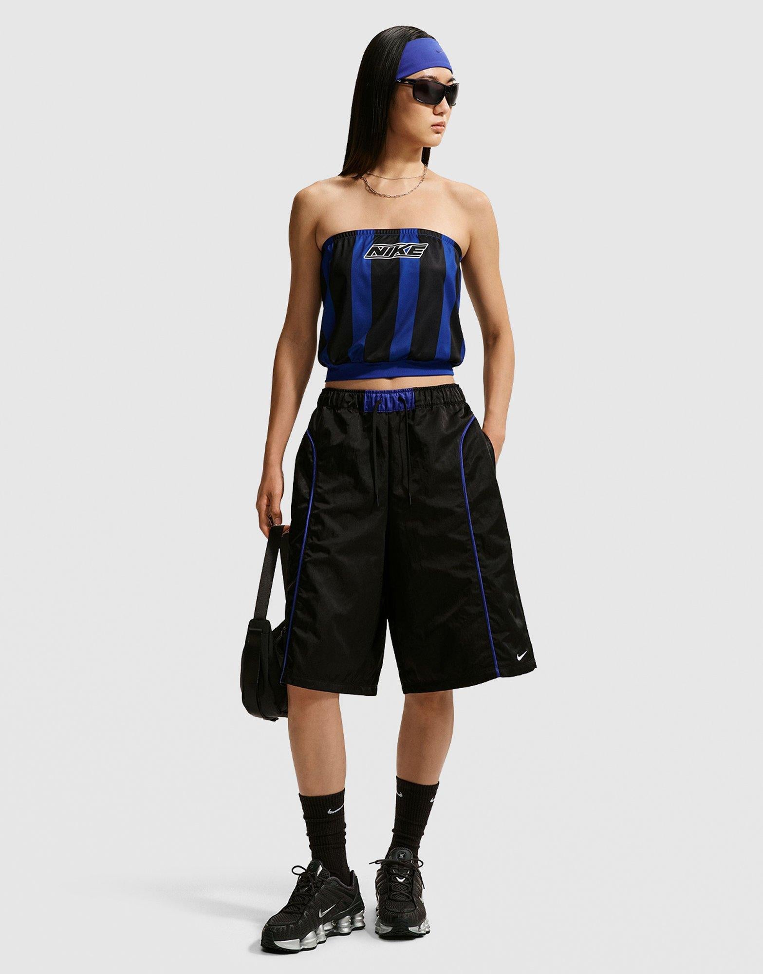 Sportswear Loose Mid-Rise Woven Shorts