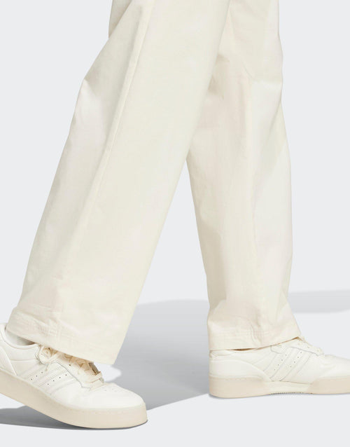 Trefoil Essentials Chinos
