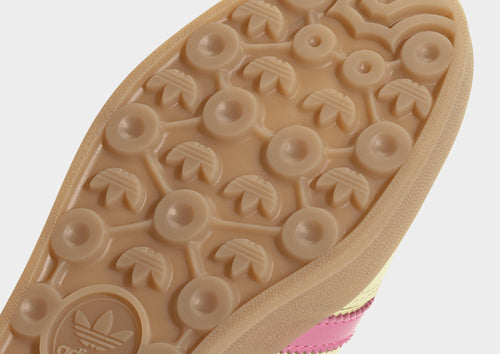 Gazelle Indoor Women's