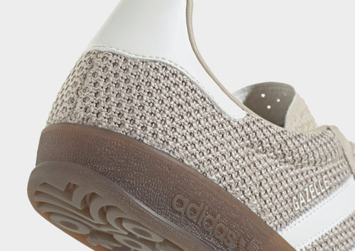 Gazelle Indoor