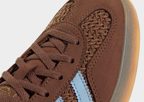 Gazelle Indoor Women's