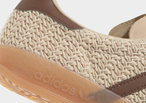 Gazelle Indoor Women's