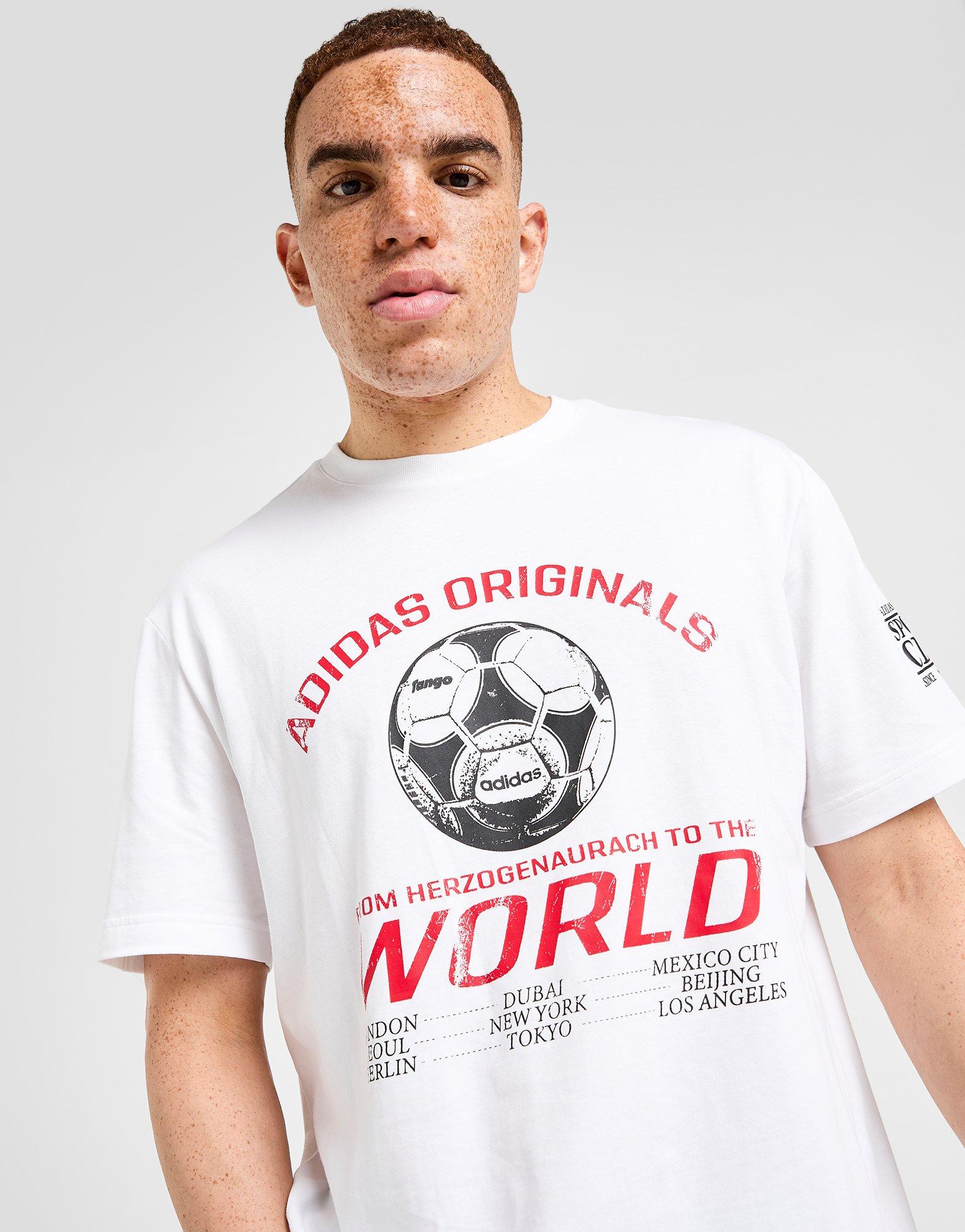 White adidas 90s Football Graphic T-Shirt - JD Sports Malaysia