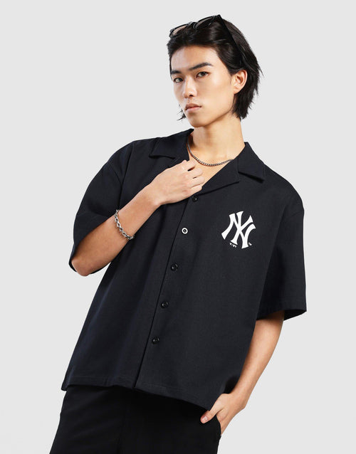 NY Spray Boxy Crop Stripe Shirt