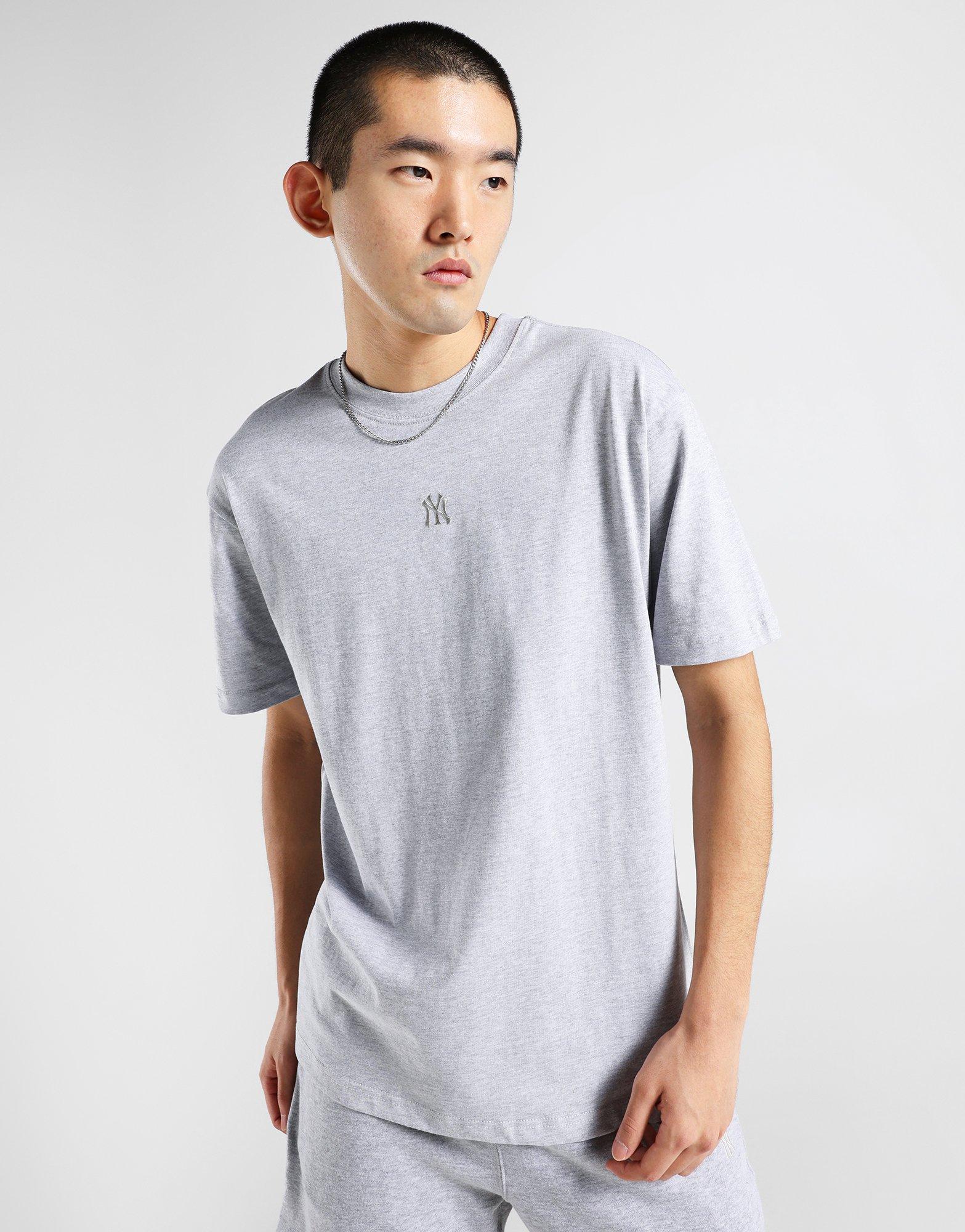 Yankees Tonal Embroidery T-Shirt
