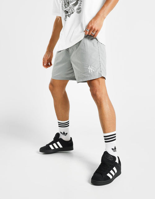 NY Yankees Pipe Short