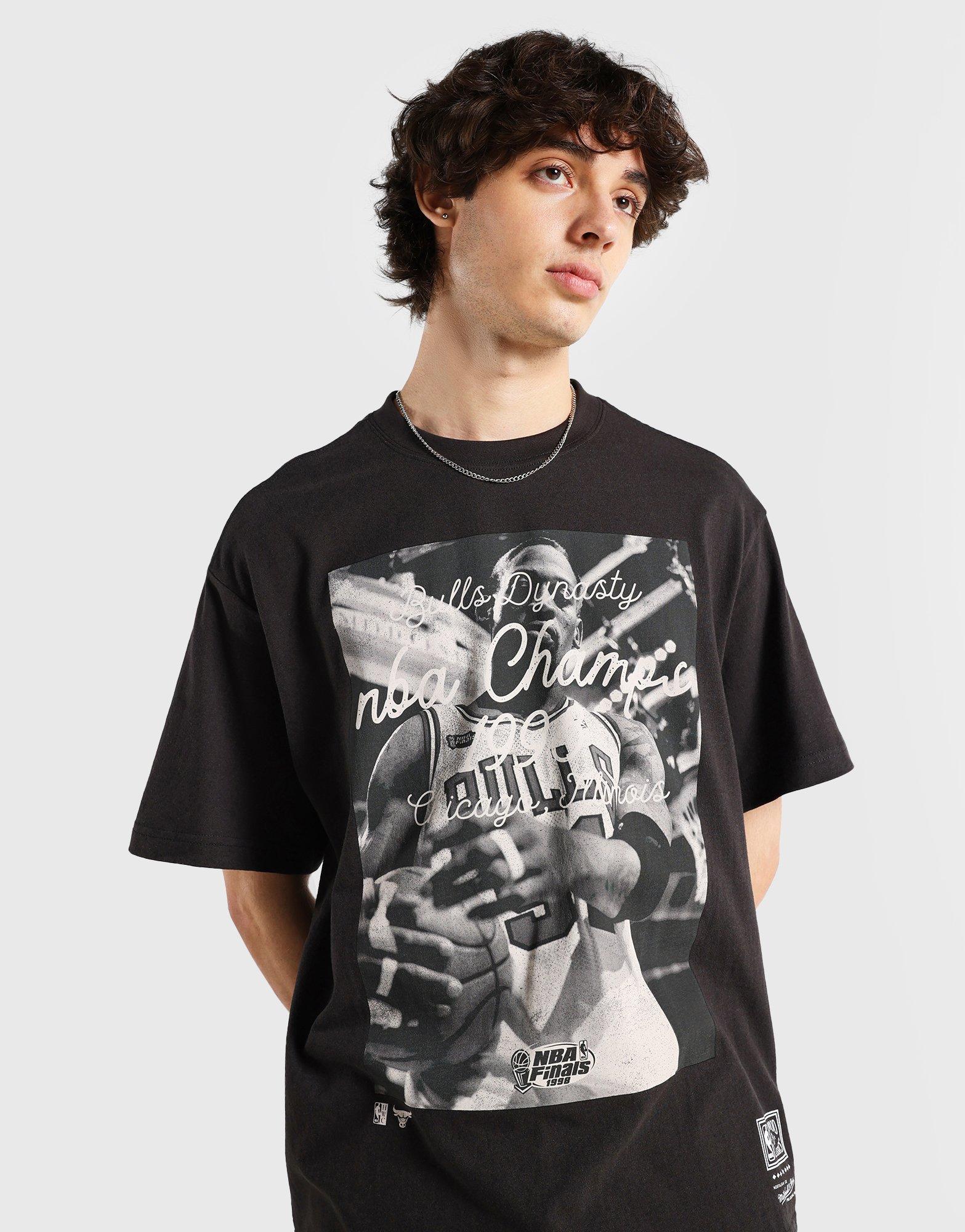 Dynasty T-Shirt Bulls
