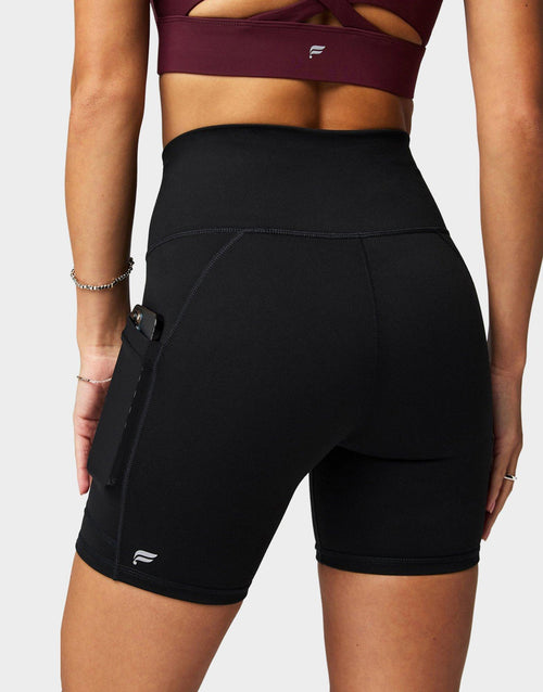 On-The-Go PowerHold High-Waisted 6'' Short