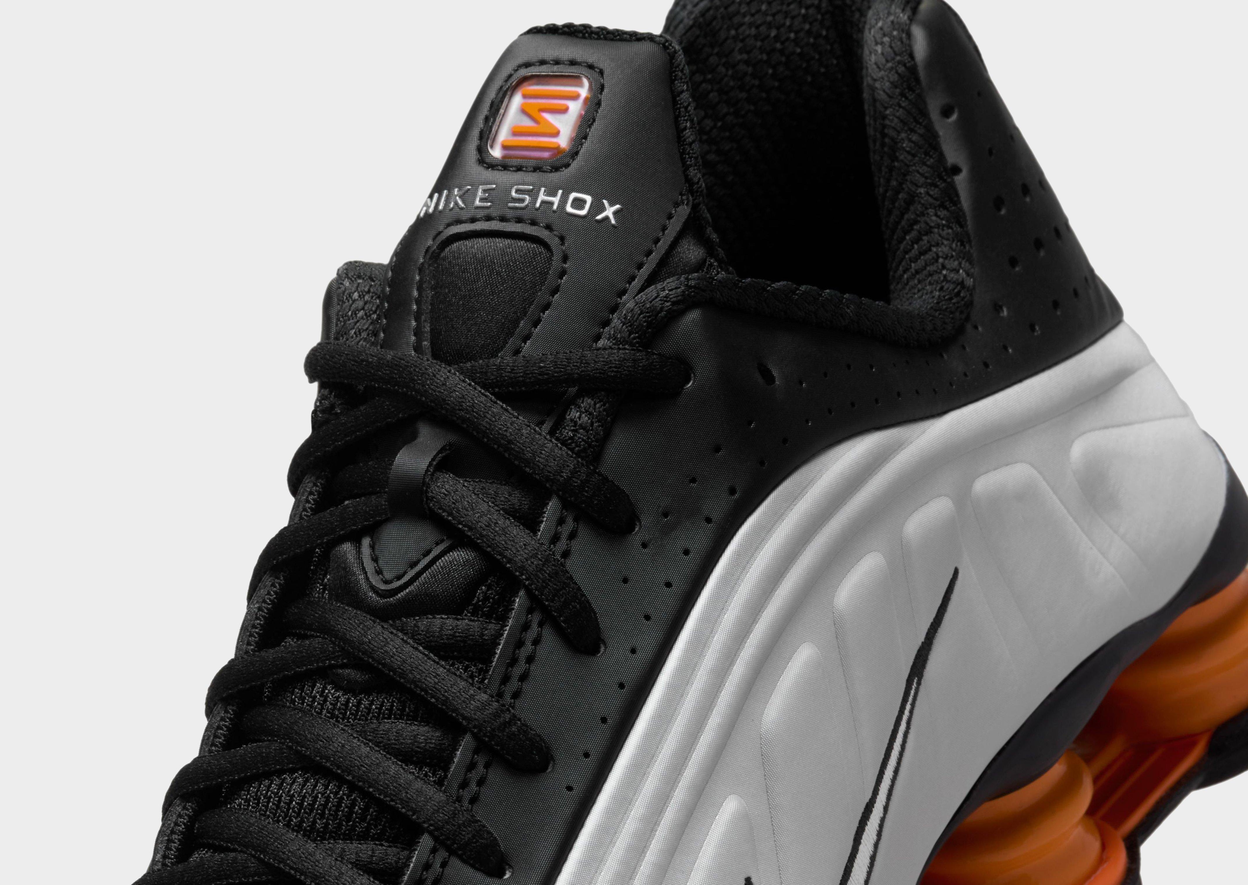 Black Nike Shox R4 - JD Sports Malaysia