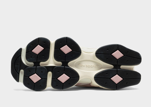 9060 Women's