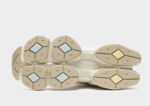 9060 Women's